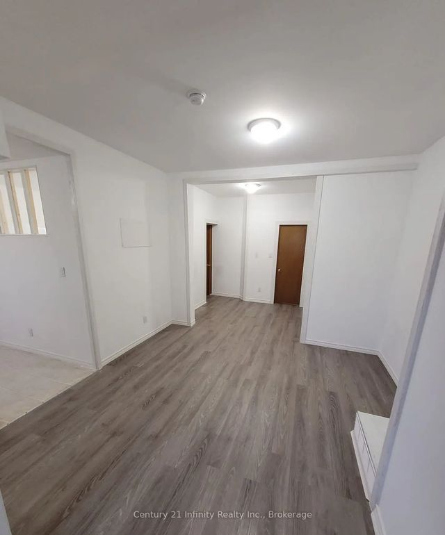 555 Ritson Road S B, Oshawa