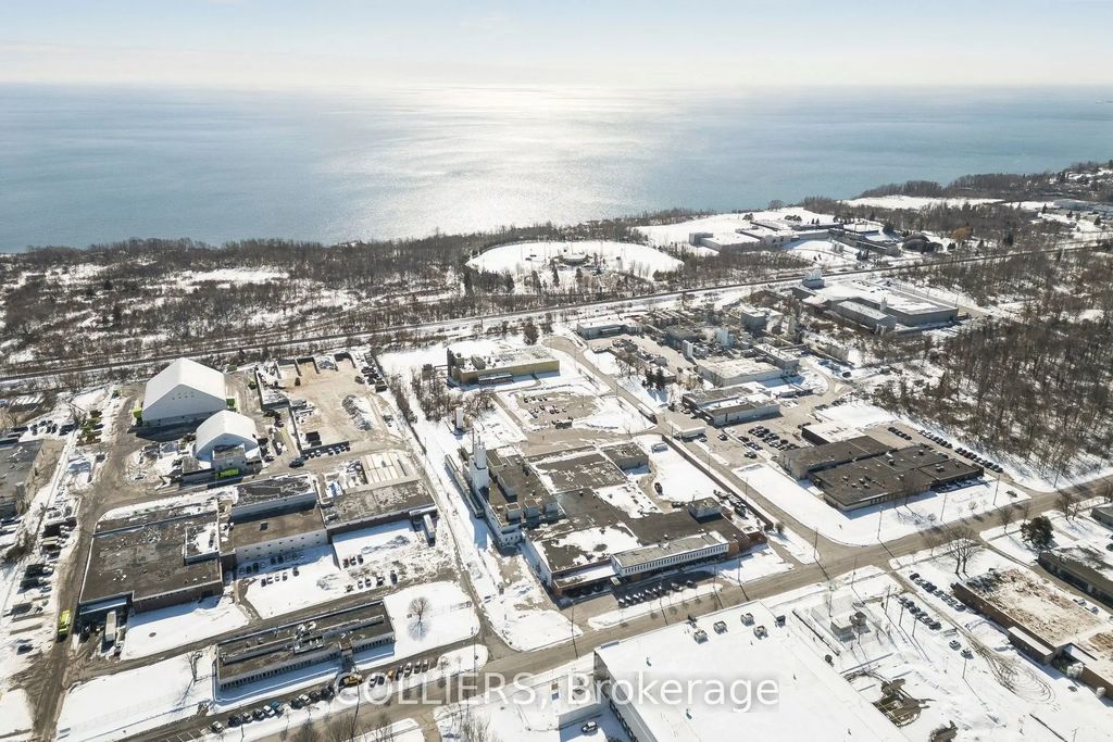 595* Coronation Drive, Toronto E10