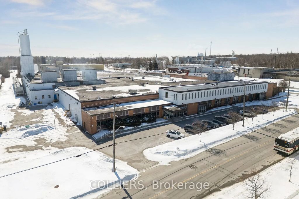 595 Coronation Drive, Toronto E10