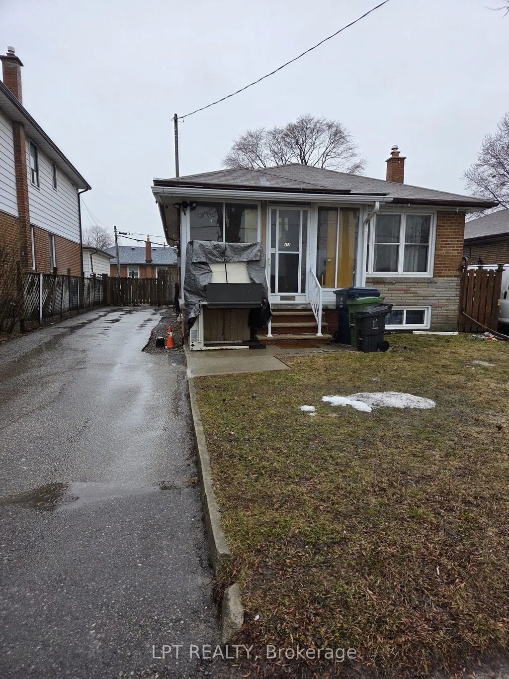 478 Brimley Road Upper Only, Toronto E04