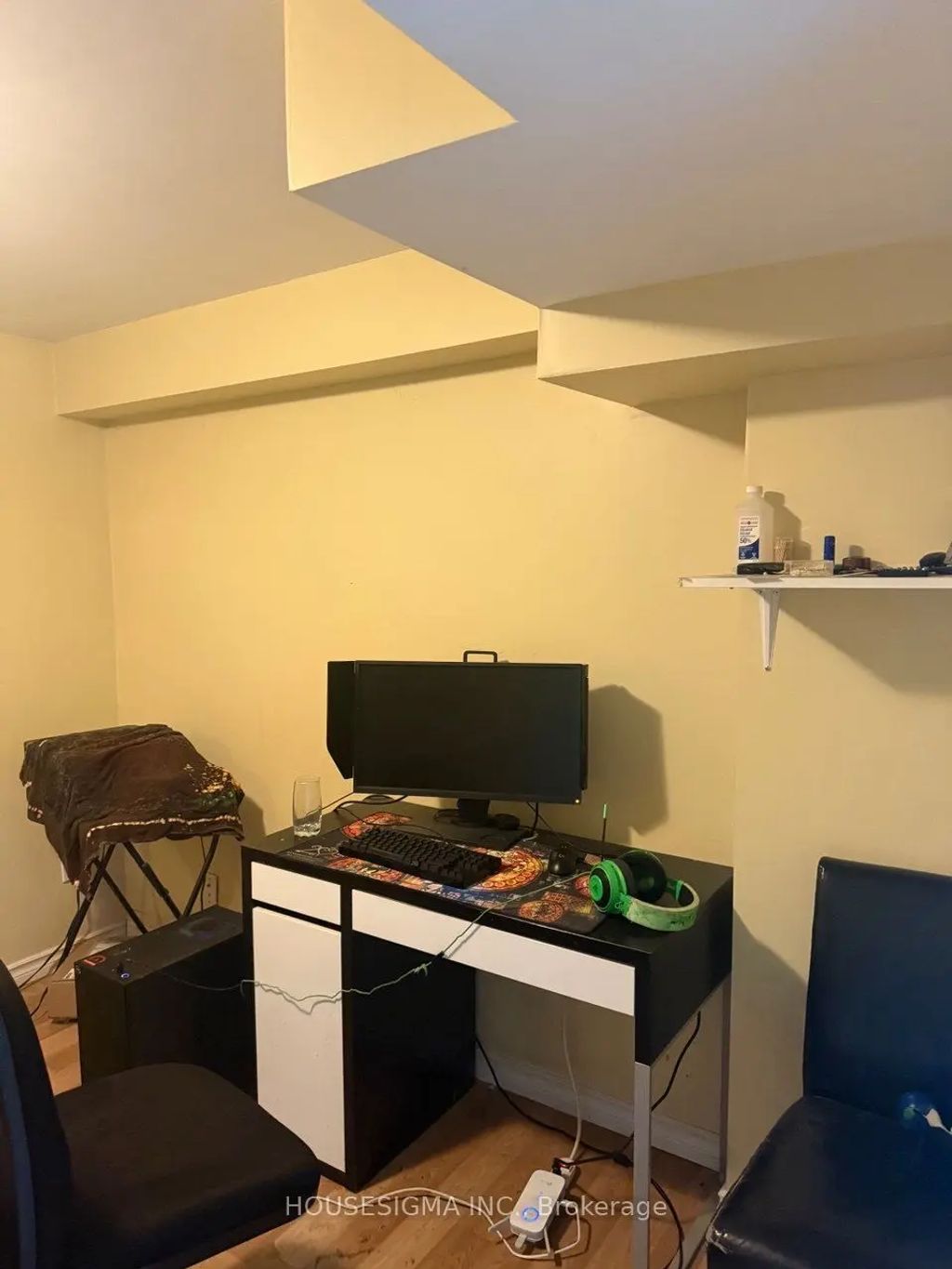 19 Granard Boulevard Basement, Toronto E08