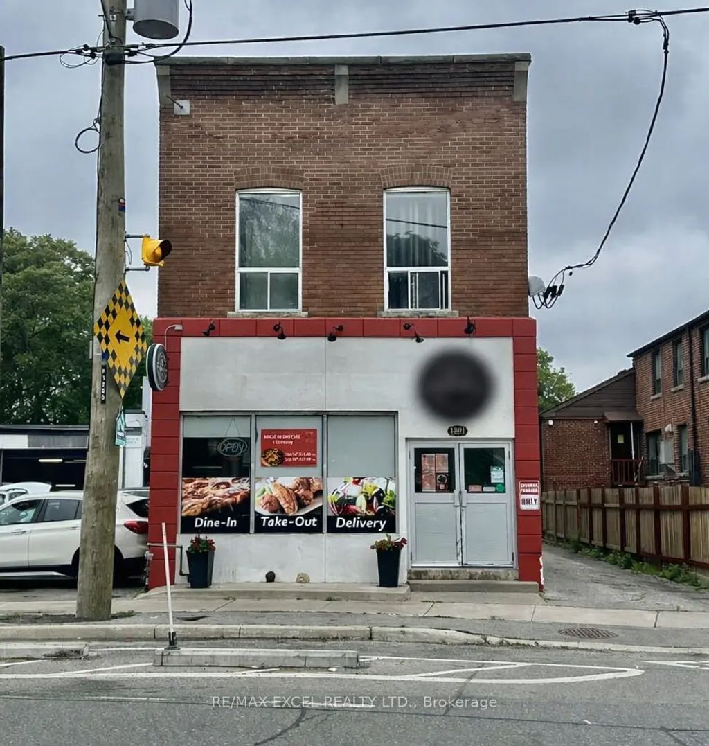 1201 Broadview Avenue, Toronto E03