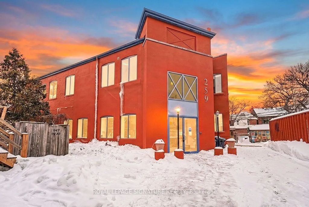 259 Danforth Avenue Office D, Toronto E01