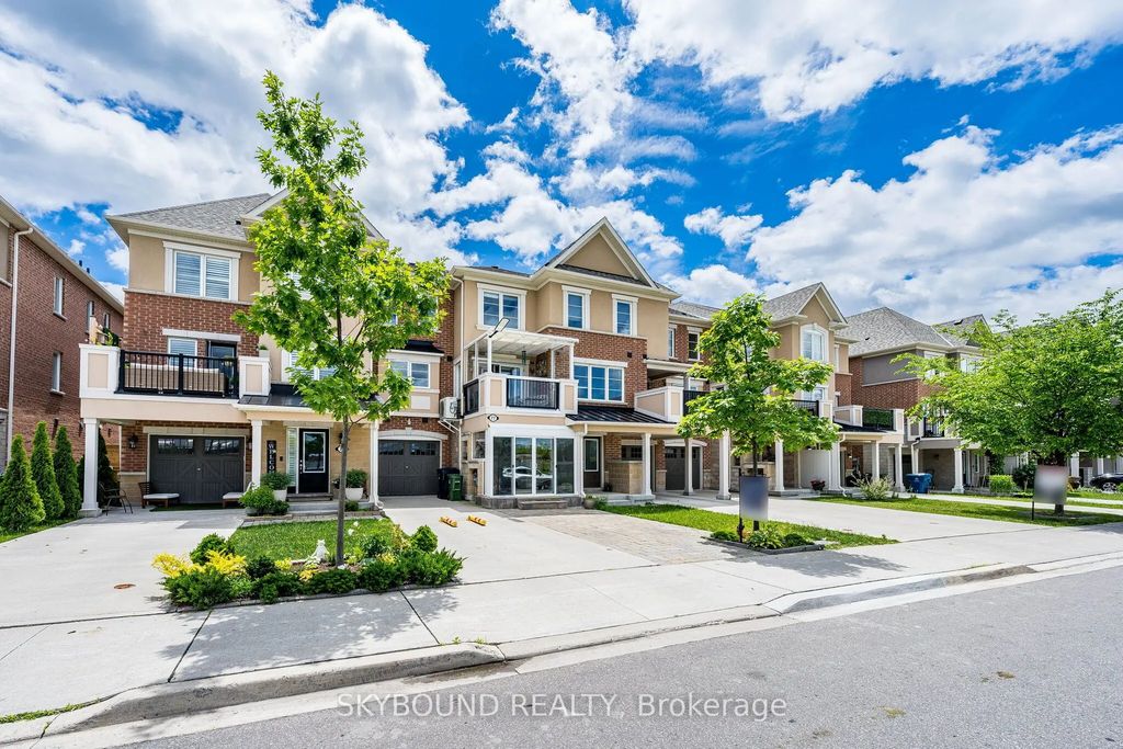 77 Cleanside Road, Toronto E04