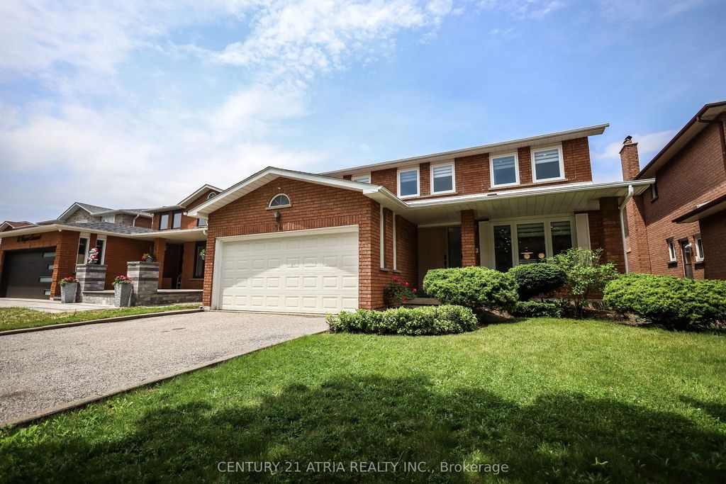 34 Raynes Crescent, Toronto E07