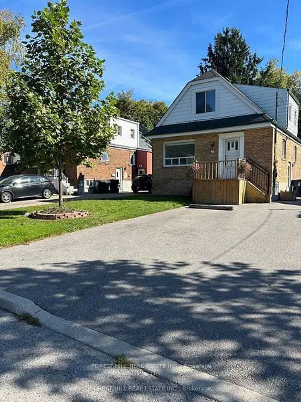 7 Valerie Road 2, Toronto E04
