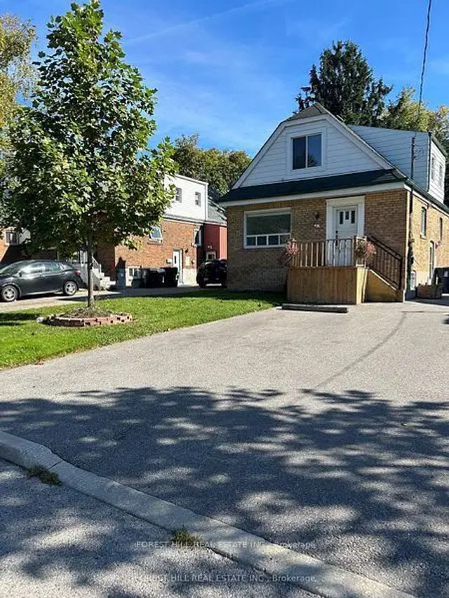 7 Valerie Road 2, Toronto E04