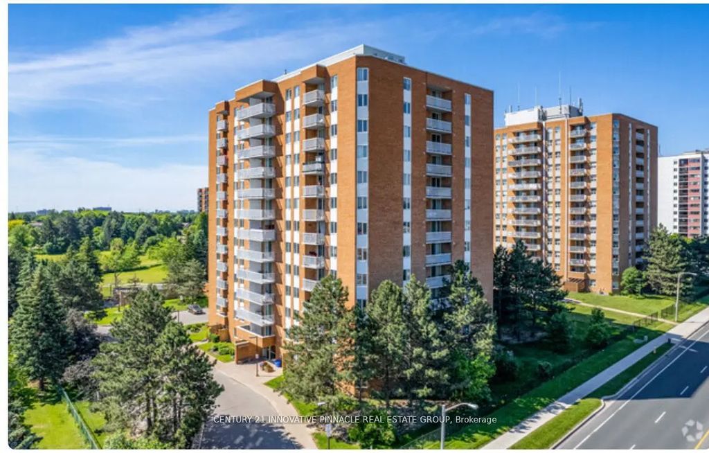 15 Sewells Road 402, Toronto E11