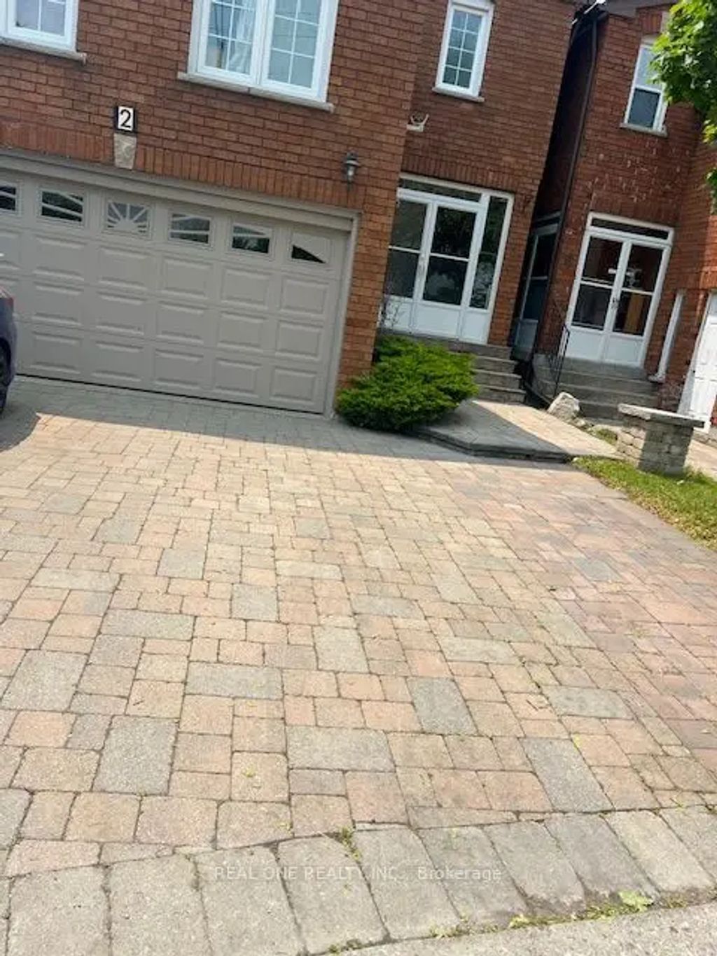 2 Grittani Lane, Toronto E07