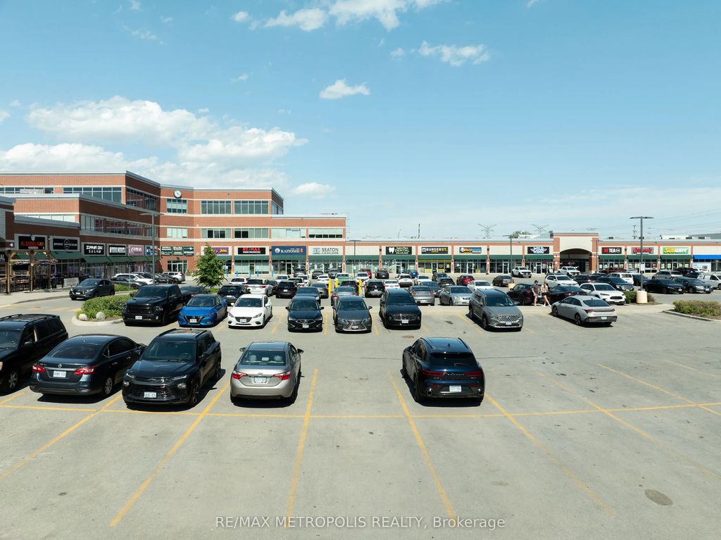 1695 Dersan Street 109, Pickering