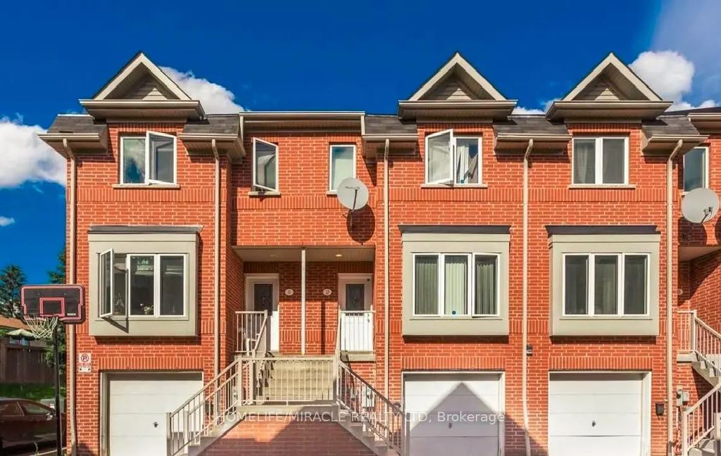 4200 Kingston Road 12, Toronto E10