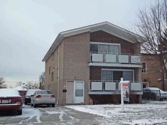 30 Canlish Road 1, Toronto E04