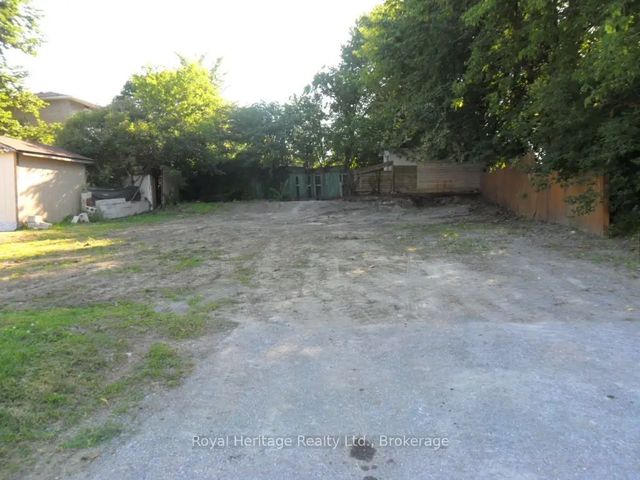 367 Centre Street S, Oshawa