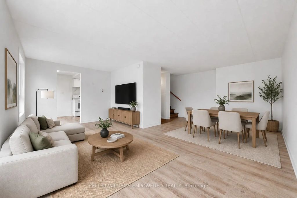 43 Taunton Road E 36, Oshawa