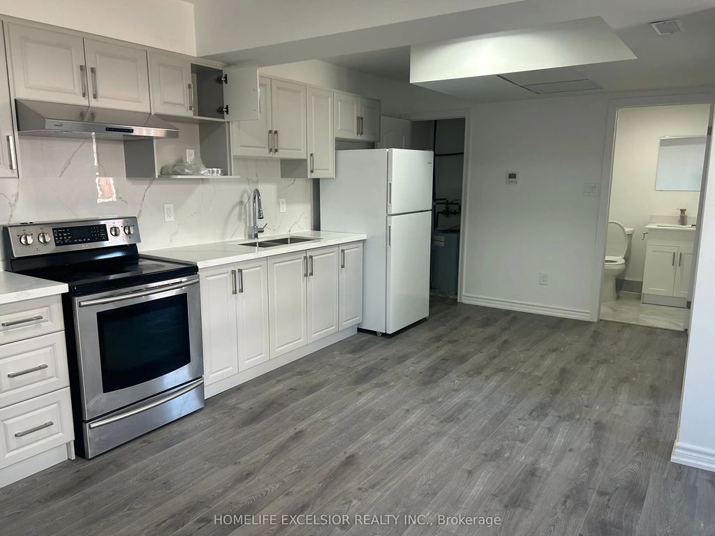 3 Simcoe Street S Unit 6, Oshawa