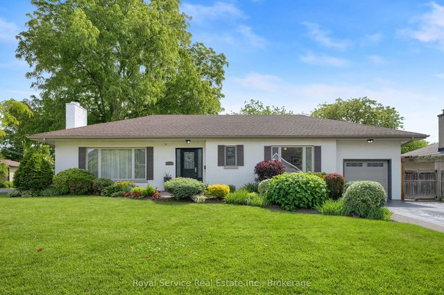 801 King Street, Whitby