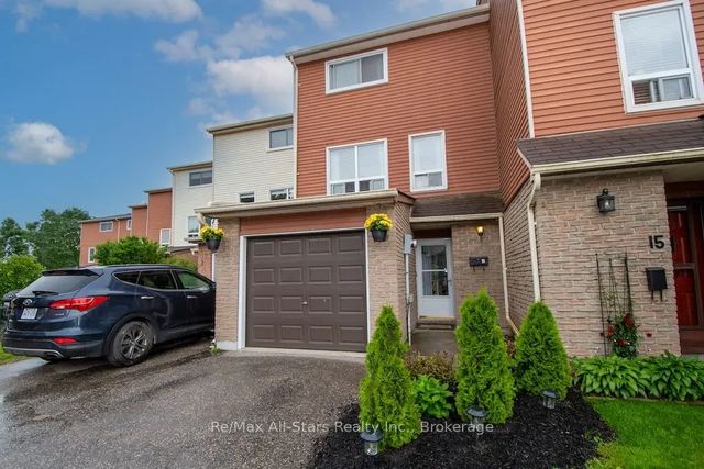 72 Martin Road 16, Clarington