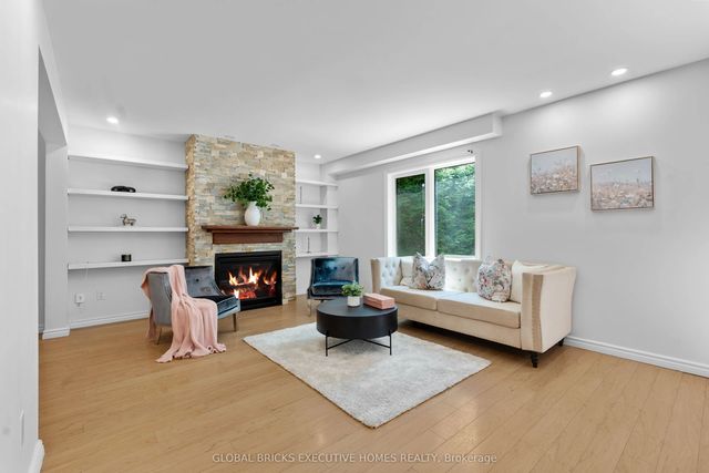 125 Andrew Street, Clarington
