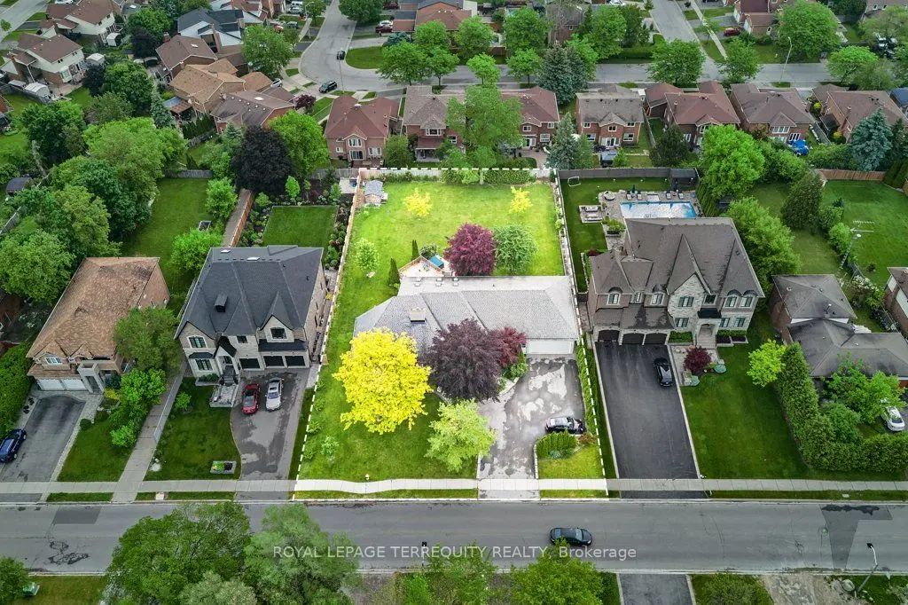 1449 Rosebank Road, Pickering