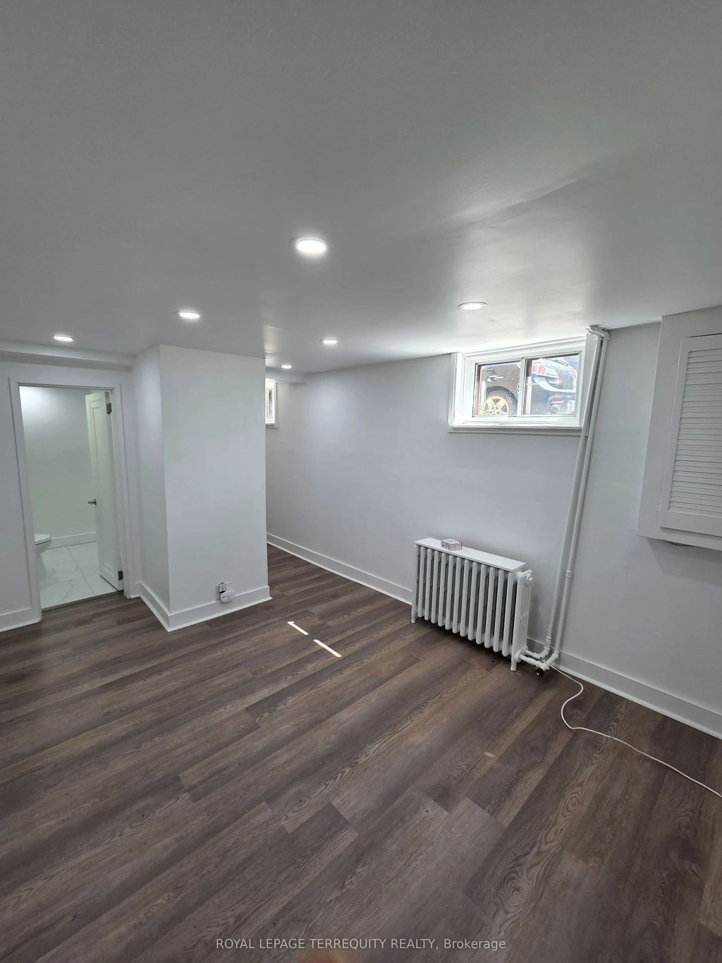 214 Clonmore Drive, Toronto E06