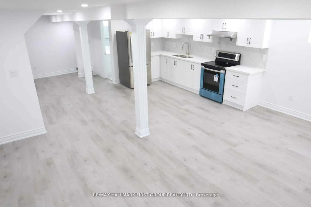 1627 Baggins Street Lower, Pickering