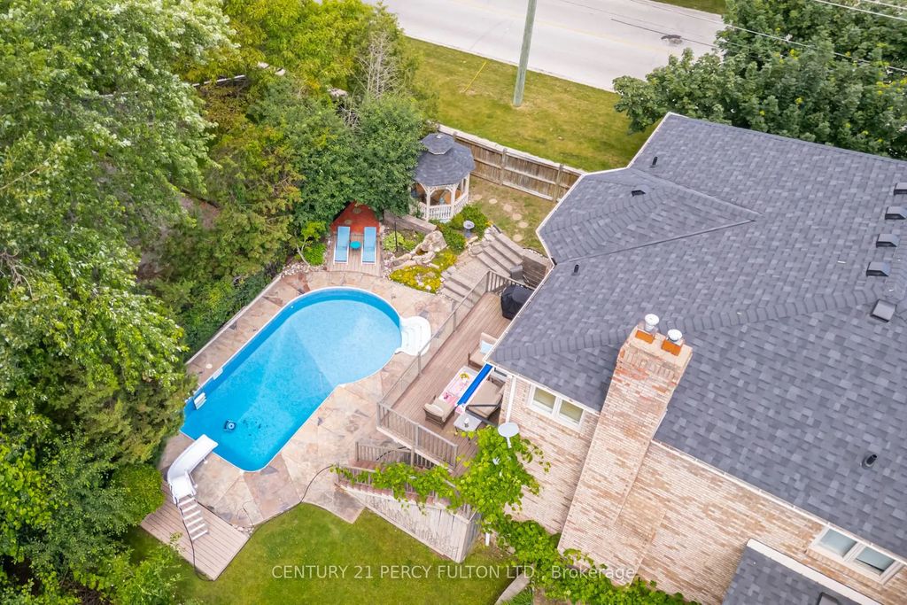 898 Baylawn Drive, Pickering