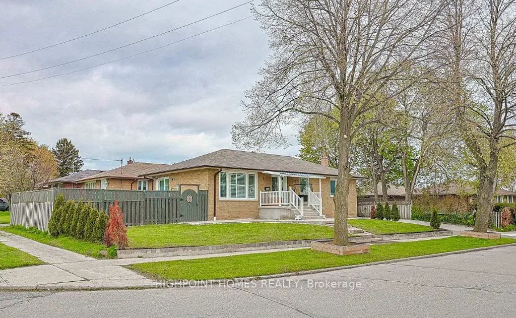 3 Mozart Avenue, Toronto E04