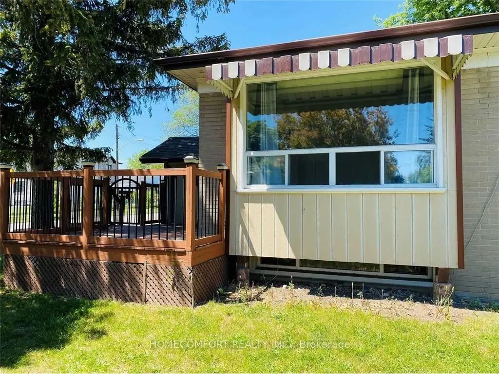 2 Mendip Crescent, Toronto E04