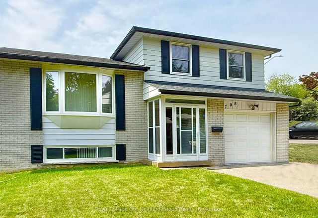 708 Waverly Street N, Oshawa