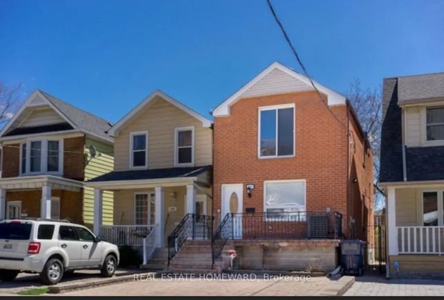 295 Gowan Avenue E, Toronto E03