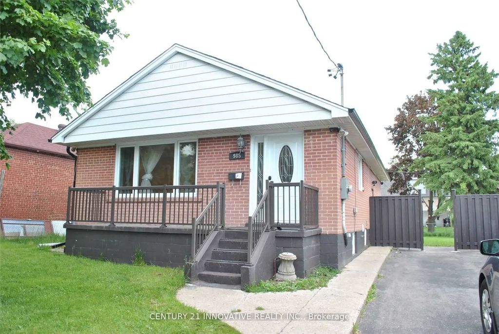 985 Victoria Park Avenue Bsmt Studio Space, Toronto E03