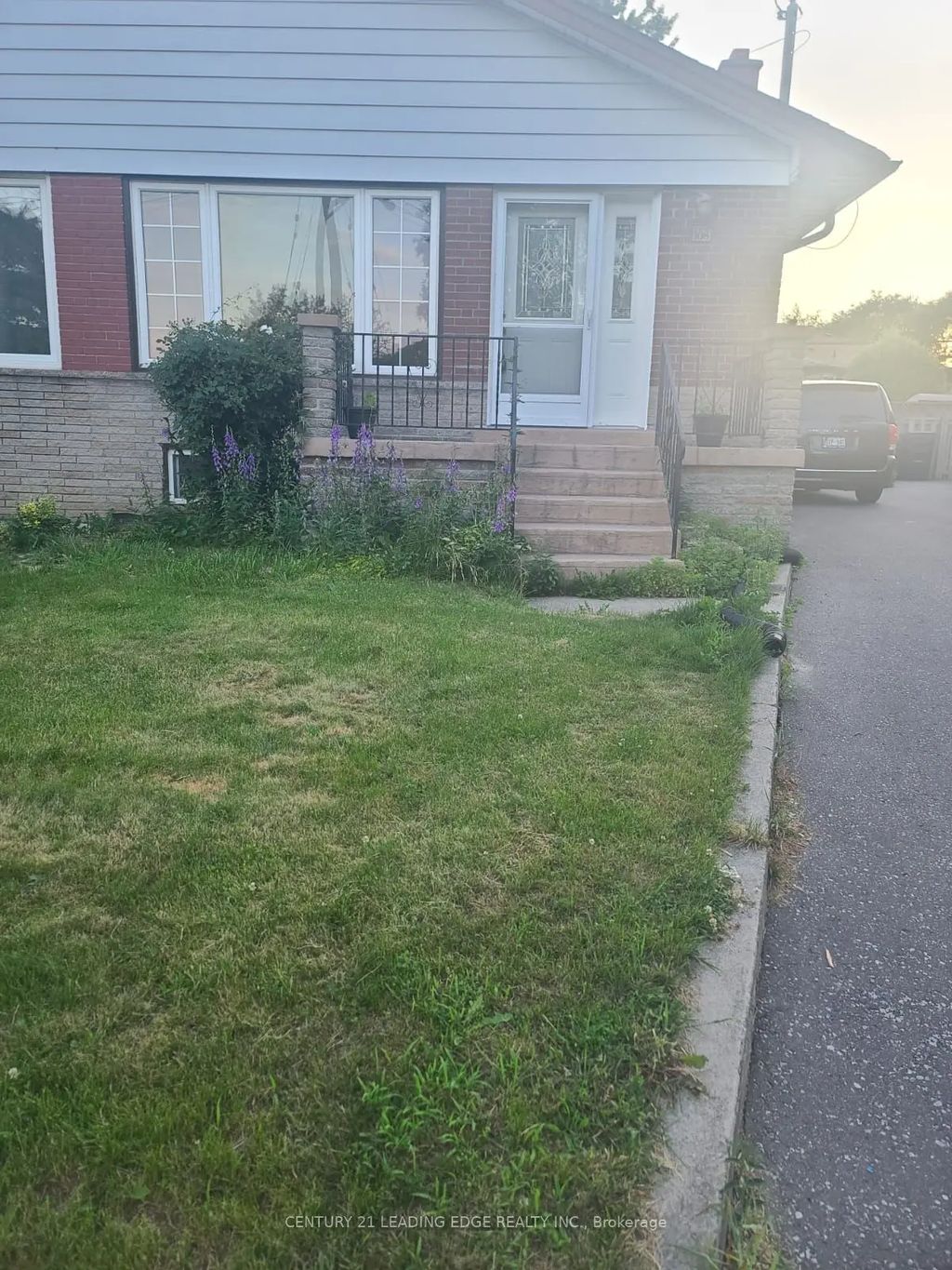 108 Rochman Boulevard Bsmt, Toronto E09