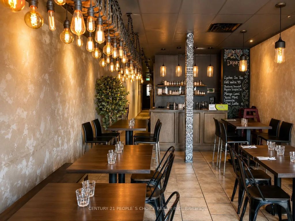 1738a Lawrence Avenue E, Toronto E04