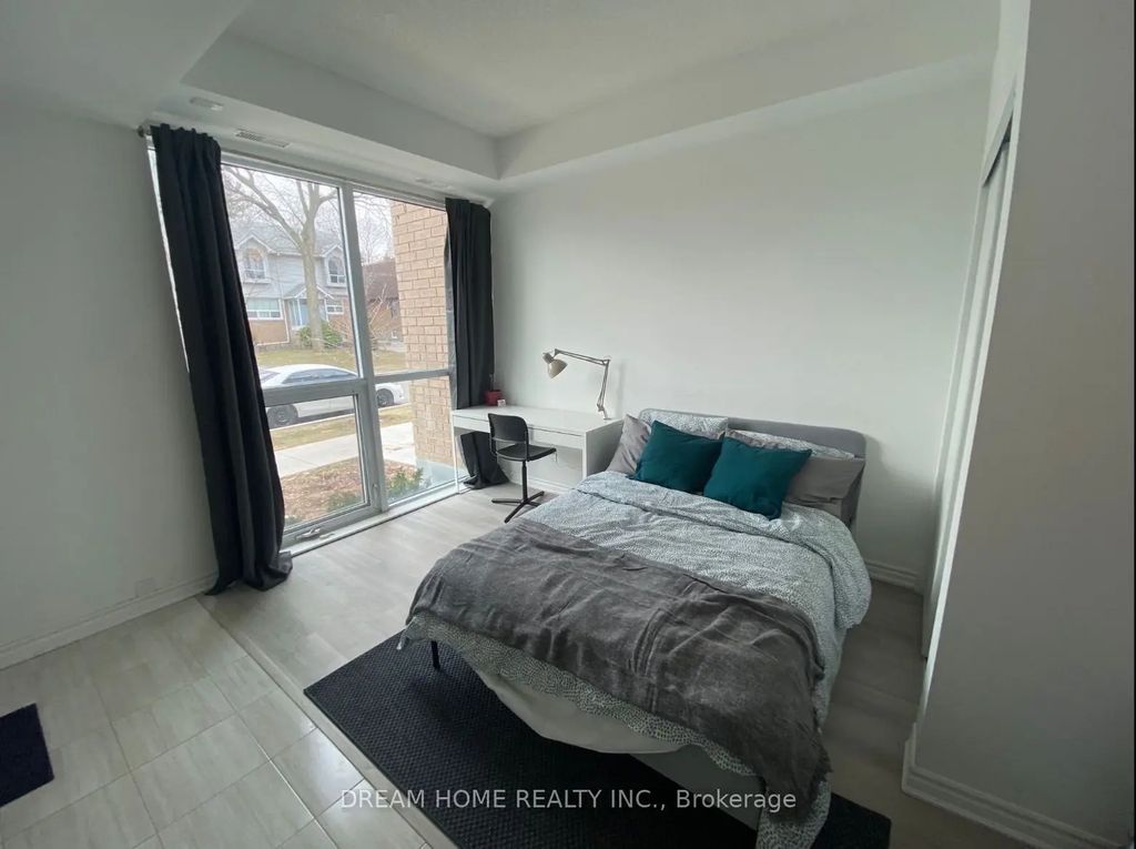 1 Falaise Road 7c, Toronto E10