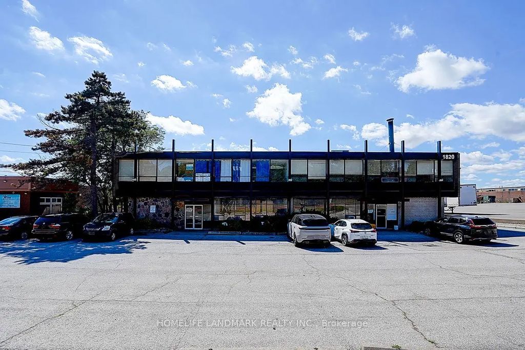 1820 Midland Avenue, Toronto E04