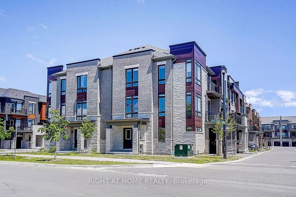 502 Littlewood Lane, Ajax