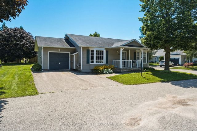 1 Huron Court, Clarington