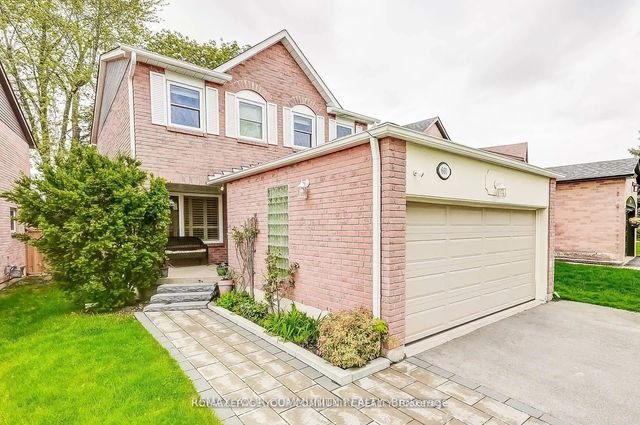 660 Foxwood Trail, Pickering