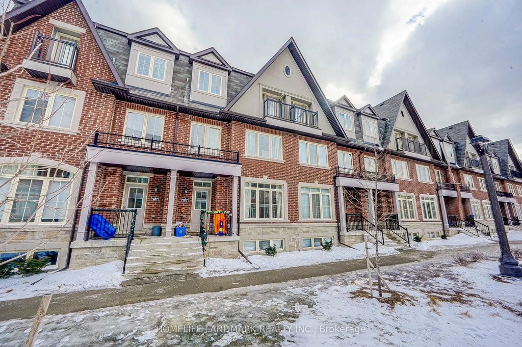 8 Eaton Park Lane 12, Toronto E05