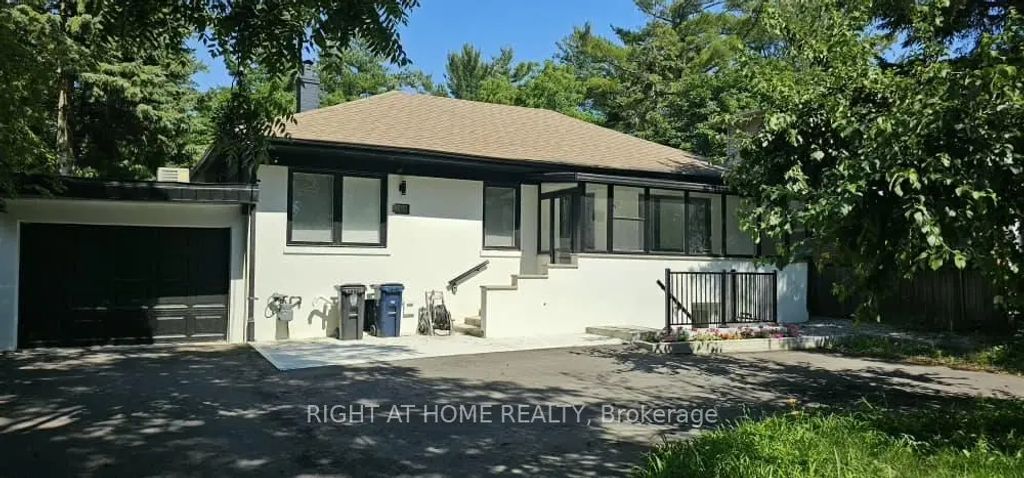 61 Glady's Road Unit 3, Toronto E10