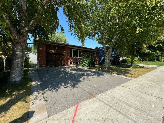 404 Trent Street W Bsmt, Whitby