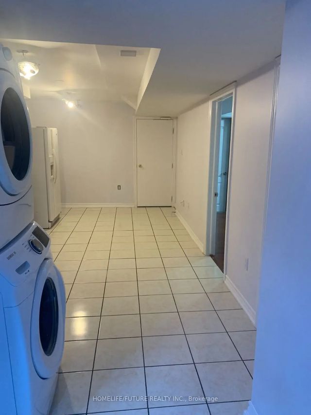 16 Stevensgate Drive Bsmt, Ajax