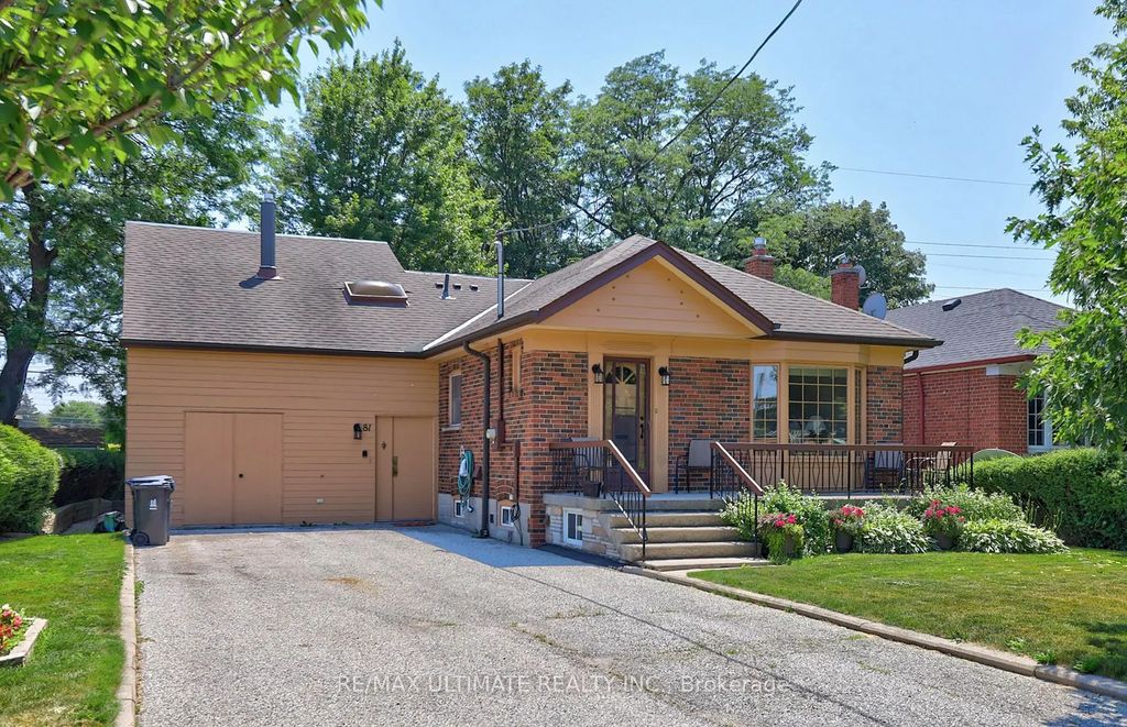 81 Flora Drive, Toronto E04