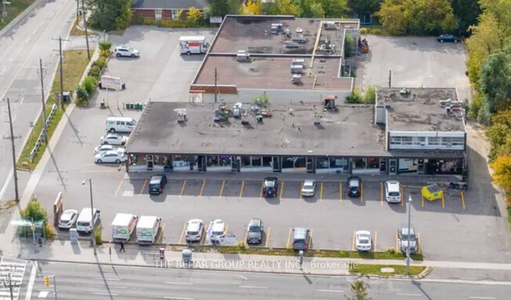 2995 Sheppard Avenue E, Toronto E05