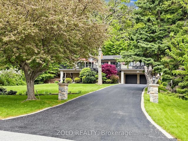 41 Meadowcliffe Drive, Toronto E08