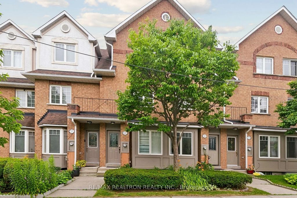 25 Hedge End Road, Toronto E11