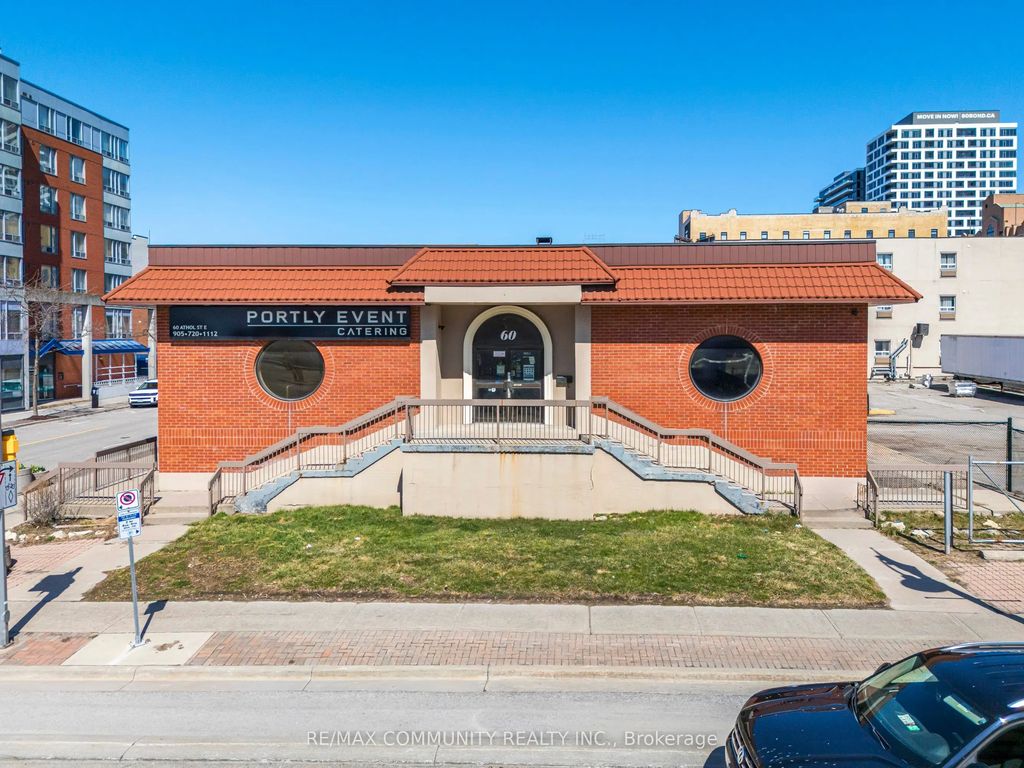 60 Athol Street E, Oshawa