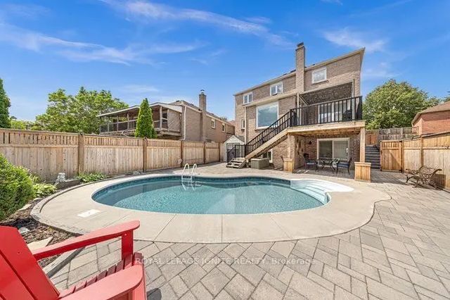 1003 Maury Crescent, Pickering