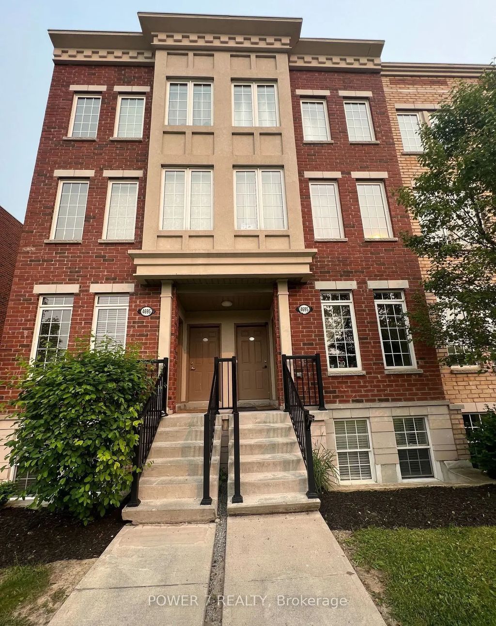 4695 Kingston Road 44, Toronto E10