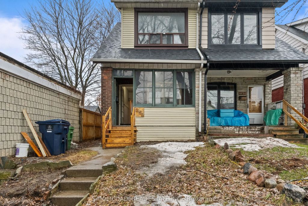 259 Milverton Boulevard, Toronto E03